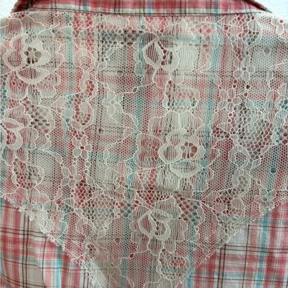 NWOT Wrangler Plaid Button Down Top With Lace Detail XXL - Picture 4 of 5